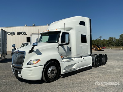 2023 International LT625 6x4 T/A Sleeper Truck Tractor