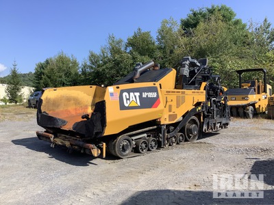 2016 Cat AP1055F Track Rozściełacz asfaltu