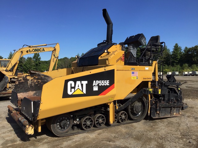 2015 Caterpillar AP555E