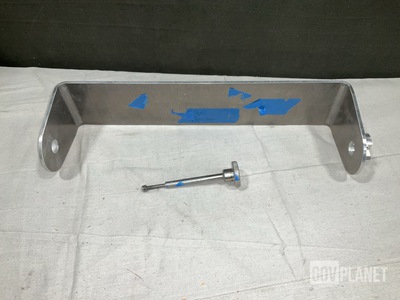 (6) Metal Shark 20020B Mounting Brackets