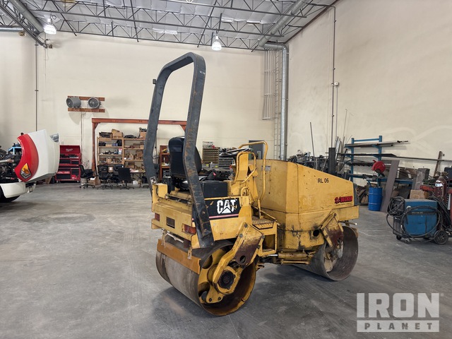 COMPACTADOR 1996 CATERPILLAR CB214C