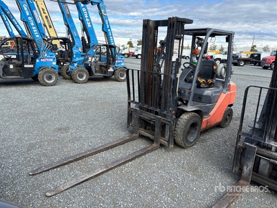 2016 Toyota 8FGU25 4000 lb Chariot Élévateur