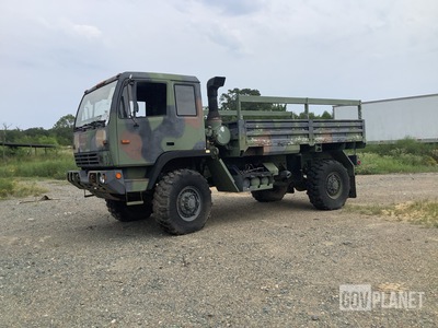 2003 Stewart & Stevenson M1078A1 LMTV 4x4 Cargo Truck