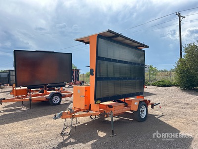 2005 DIS 85 W Solar Message Board
