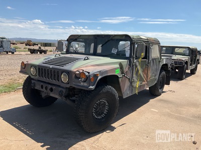 2008 AM General M1097R1 HMMWV 4 Door Soft Top w/Truck Body
