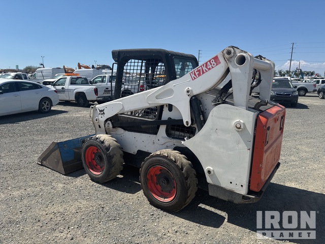 MINI CARGADOR SOBRE RUEDAS 2014 BOBCAT LOADER