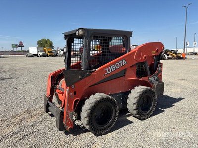 2016 Kubota SSV75HF Chargeuse à direction à glissement