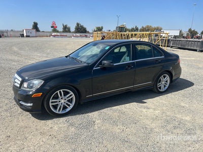 2013 Mercedes-Benz C300 Automobile