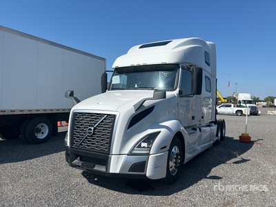 2019 Volvo VNL860 6x4 T/A Sleeper Truck Tractor
