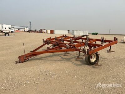 International 645 Vibra-Chisel 14 ft Cultivator