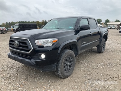 2023 Toyota Tacoma SR5 4x2 Crew Cab بيك اب