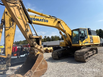 2016 Komatsu PC490LC-11 Tracked Excavator