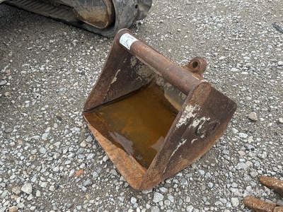 C & P 24 in Cleanup Excavator Bucket