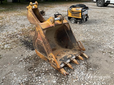 Teran 36 in 0.63 cyd Digging Excavator Bucket - Fits 315FL CR