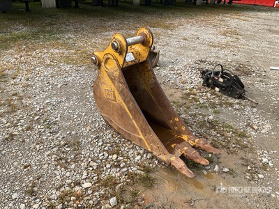 Cat 18 in Digging Excavator Bucket - Fits 315FL CR