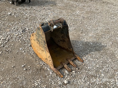 Cat 24 in Q/C Digging Excavator Bucket - Fits 305.5E CR