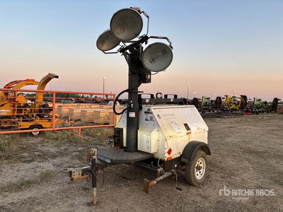 2013 Multiquip MLT4080KVPAS 8 kW Torre faro (Inoperable)