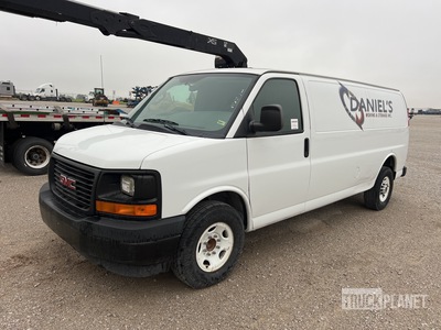 2017 GMC Savana 2500 فان نقل