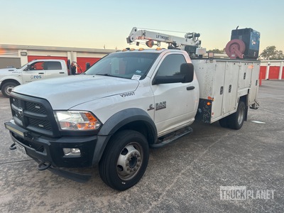 2015 Ram 5500 4x4 サービスカー
