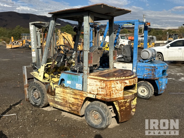 MONTACARGAS NISSAN PJ02