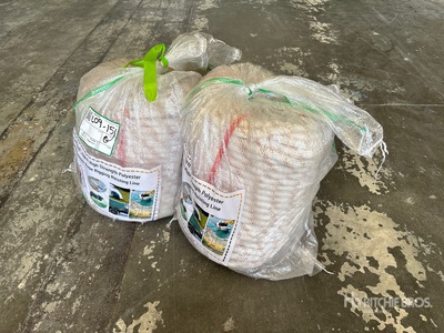 Quantity of (2) 328 ft of 5/8 in Diameter High Strength Polyester Arborist Outdoor Rope Rigging Hoisting Line (Unused)