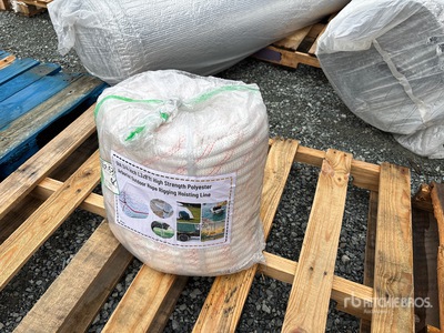 Quantity of 328 ft of 3/4 in Diameter High Strength Polyester Arborist Outdoor Rope Rigging Hoisting Line (Unused)