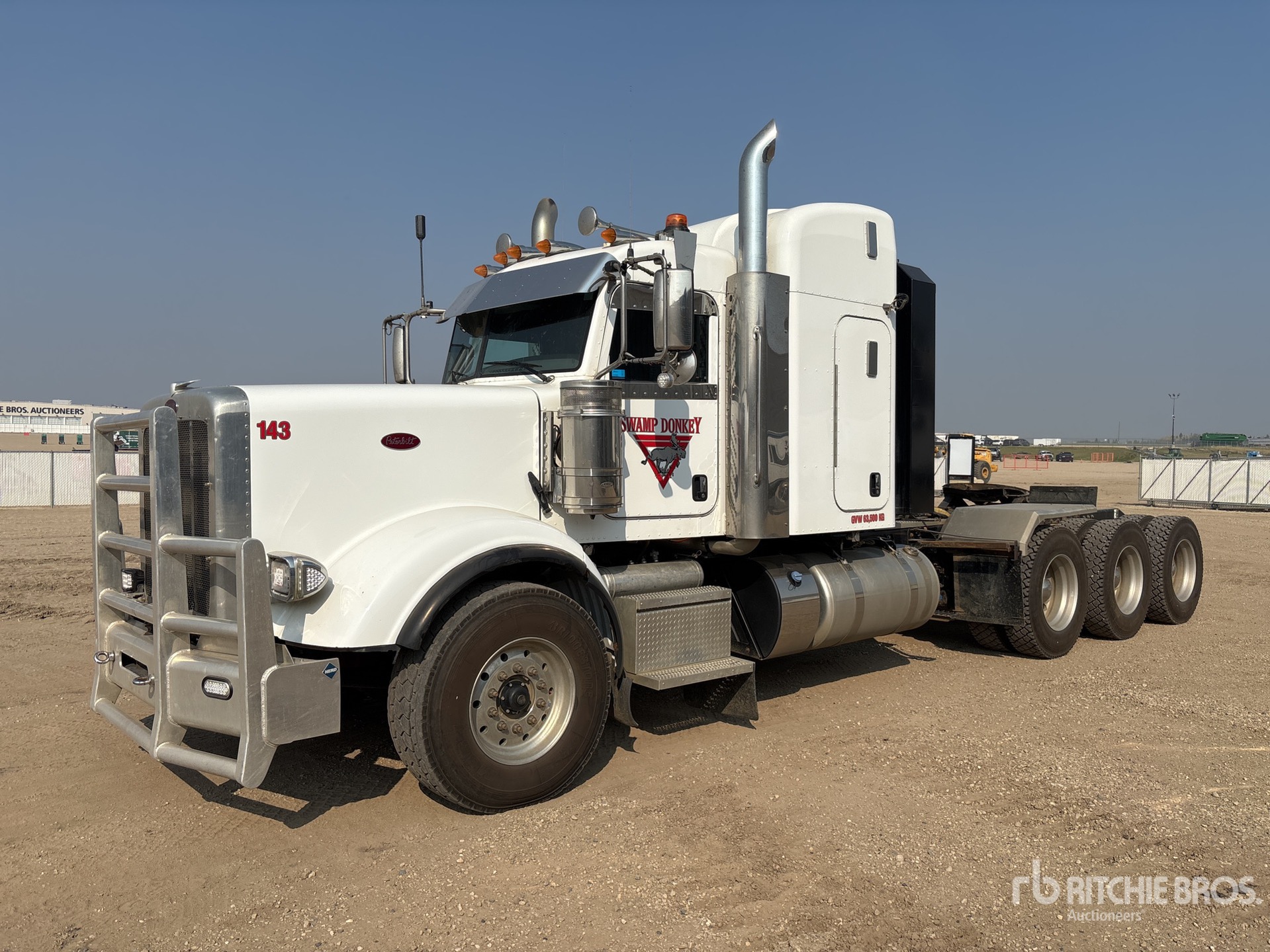 2023 Peterbilt 367 Cabeza Tractora Cabina Dormitorio