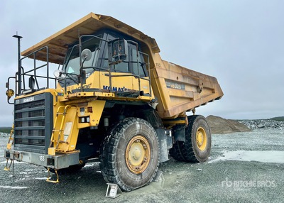 2012 Komatsu HD325-7 重ダンプ