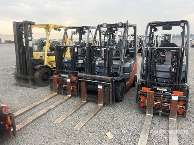 2011 Toyota 8FGCU20 4000 lb Cushion Tire Chariot Élévateur