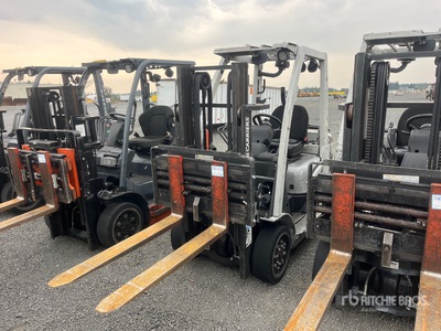 2014 Nissan CF40LP 4000 lb Cushion Tire フォークリフト