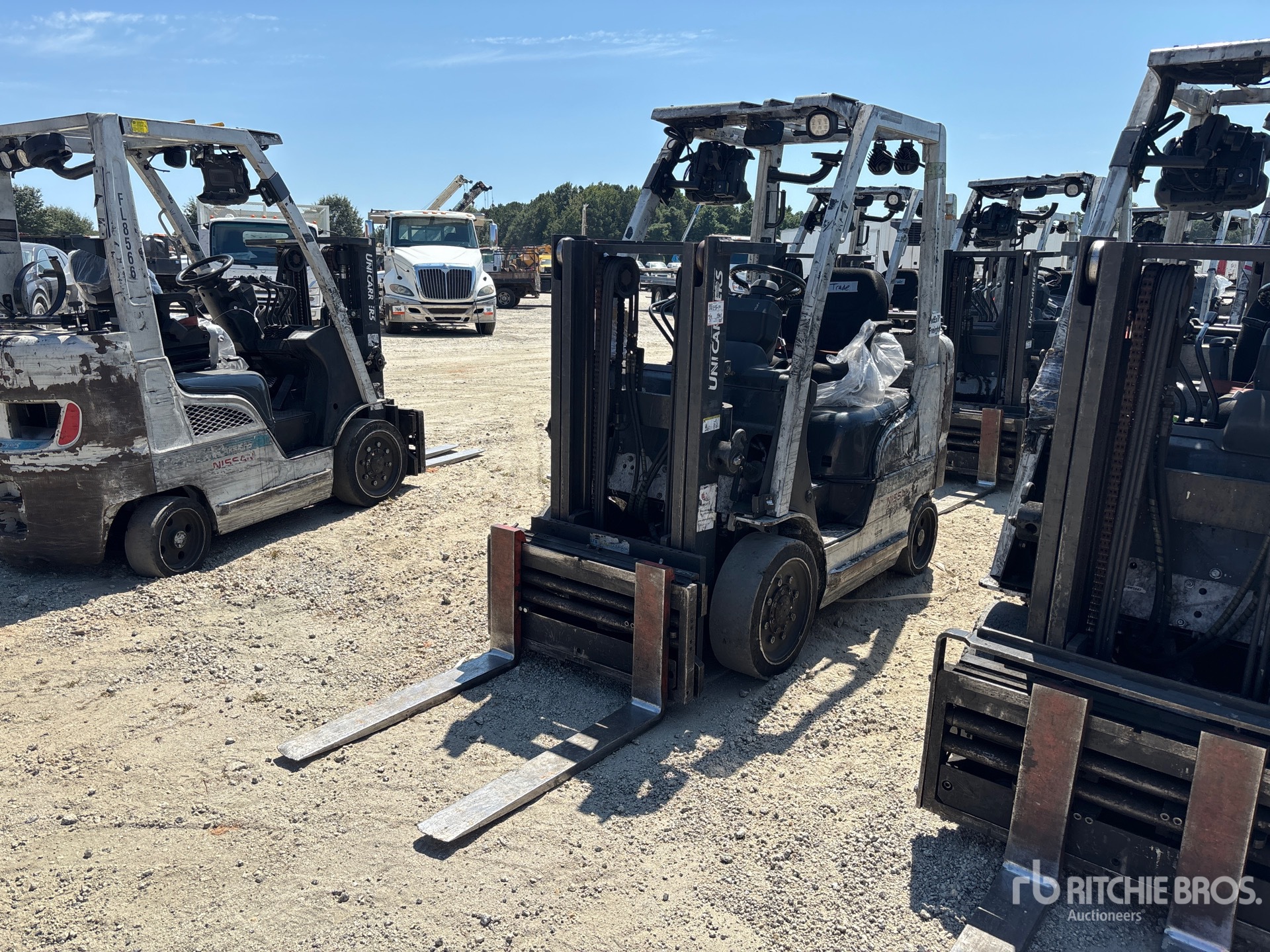 2014 Nissan CF40LP 4000 lb Cushion Tire Heftruck