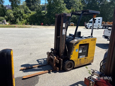 2019 Yale ESC040 3200 lb Electric Forklift