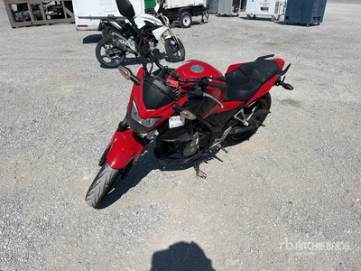 2015 Honda CB300F 286 cc Sport Bike