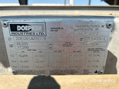 2013 Doepker 27 ft Super B-Train Lead Belly Dump Remorque à grains