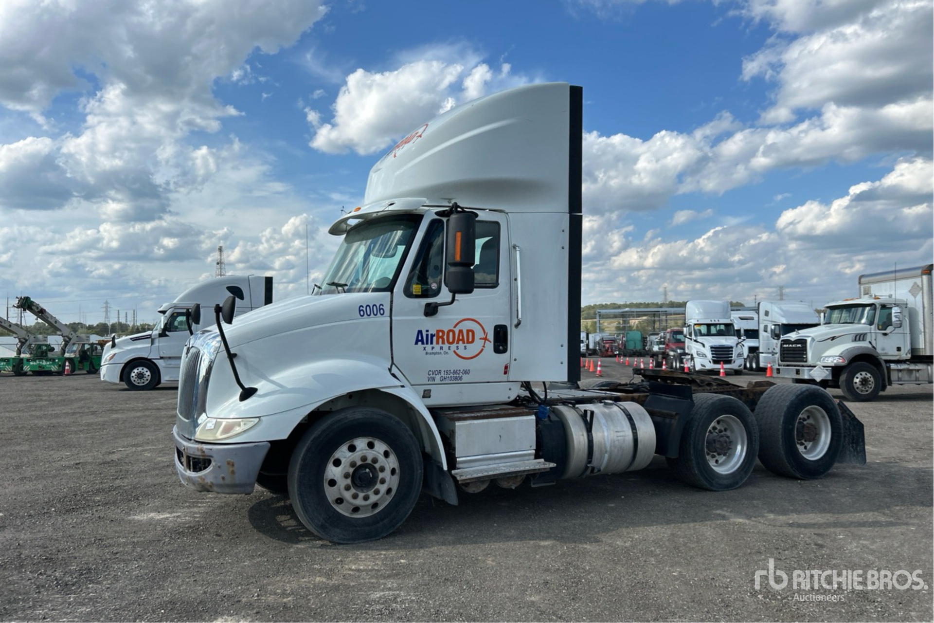 2016 International 8600 6x4 T/A Day Cab Truck Tractor