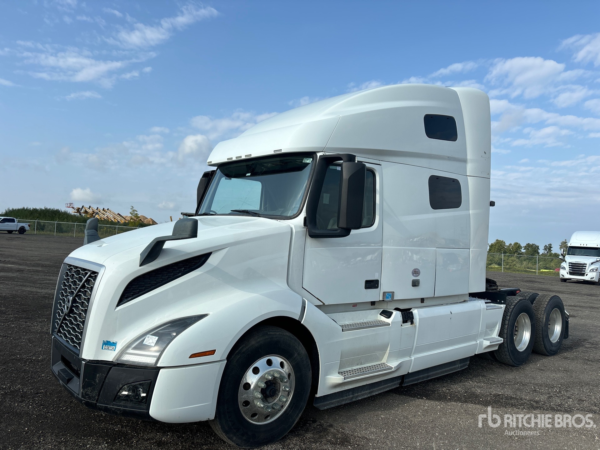 2020 Volvo VNL 6x4 Cabeza Tractora Cabina Dormitorio