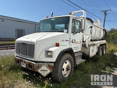 2001 Keith Huber Dominator on 2002 Freightliner FL-80 6x4 Vacuum Tanker Truck