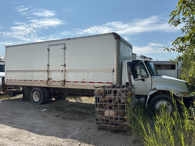 2007 International 4300 4x2 Van Truck