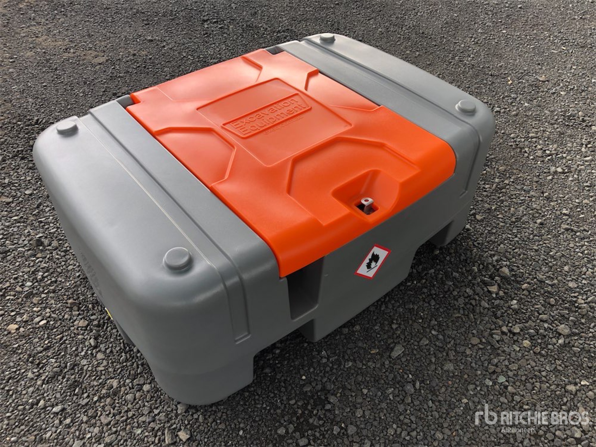 EXEQ DD210 210 L Portable Poly Fuel Tank (Unused)