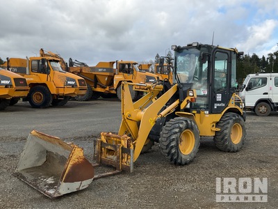 2014 Komatsu WA50-6 Pala gommata