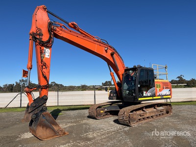 2019 Hitachi ZH210LC-5B Hybrid Excavatrice sur chenilles
