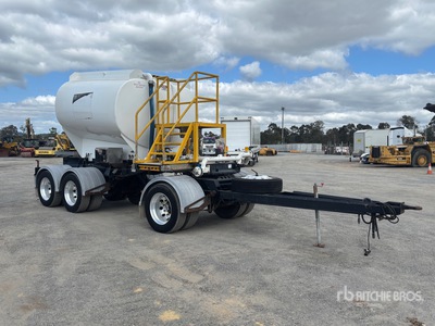 2013 Shephard 8400 L Super Dog Explosives Emulsion مقطورة صهاريج
