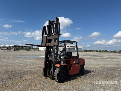Nissan YGF03 4000 kg Forklift
