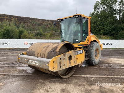 2019 Volvo SD135B Smooth Drum Compactor