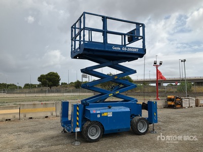 2006 Genie GS-2668 4x4 Diesel Scissor Lift