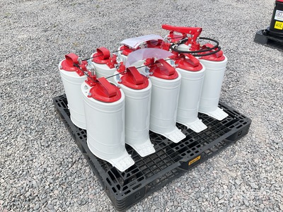 Quantity of (10) 2025 12L Lote de Bombas de Grasa (Sin Usar) / Grease Pump (Unused)