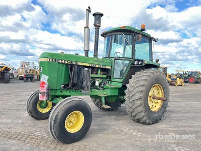 John Deere 4440 Trattore agricolo 2RM