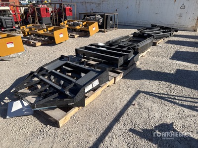 Quantity of (5) Pallets of 2025 Mower King SA Qty of 8 Horquillas para minicargadora - Fits skid steer (Unused)