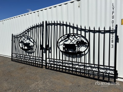 EXEQ 10 ft Wrought Iron Bi-Parting Livestock Gate (Unused)