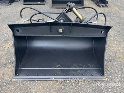 EXEQ 1500 mm Q/C Hydraulic Tilting Excavator Bucket - Fits 8 Ton (Unused)